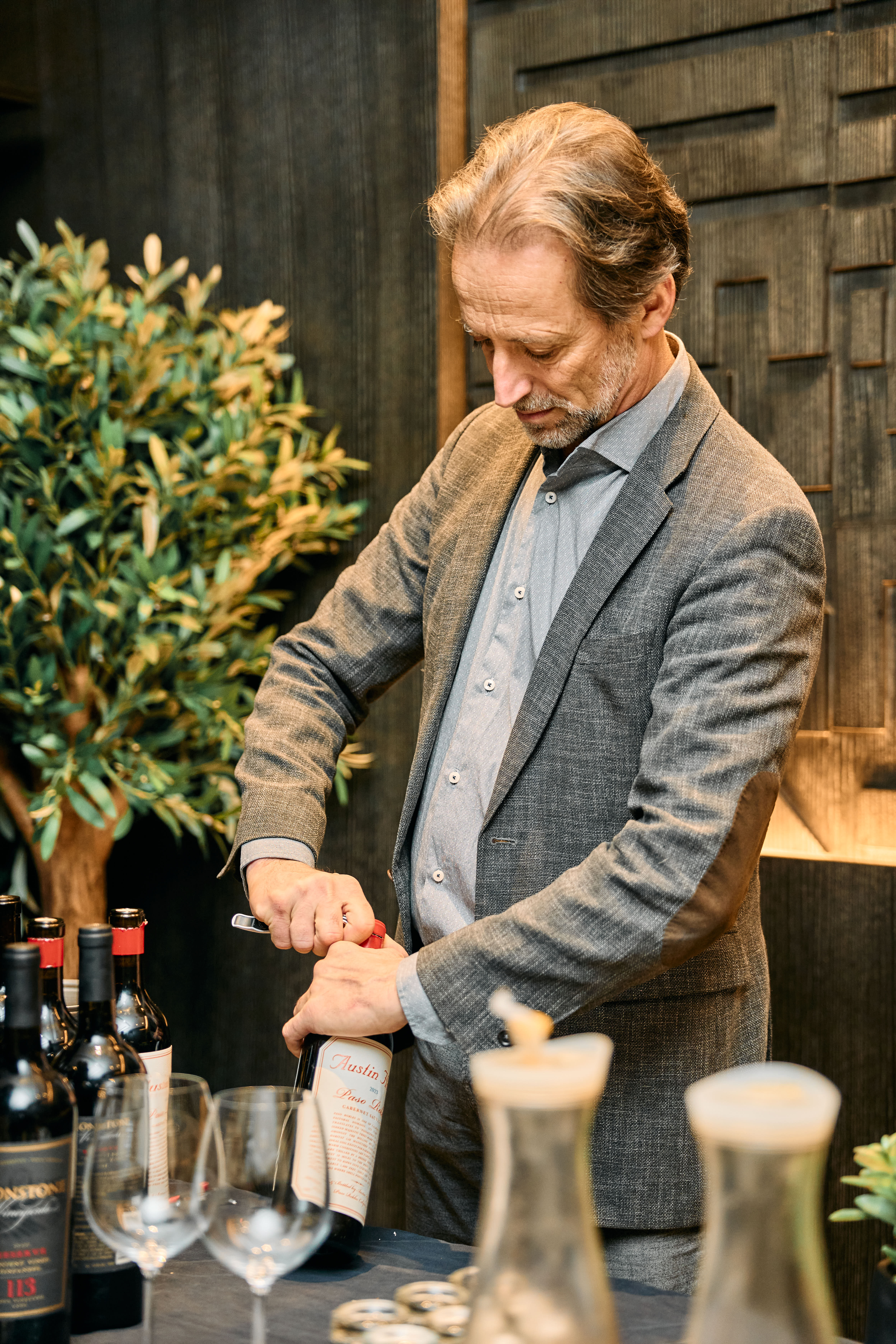 Stringent Gallery Image 13